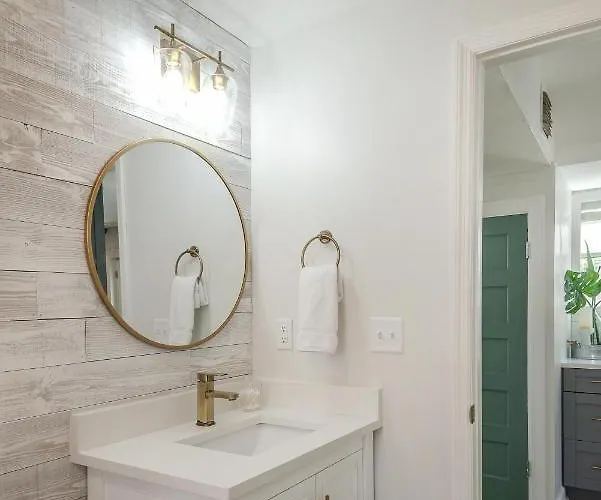 Fully Renovated Indian Rocks Getaway Holiday home