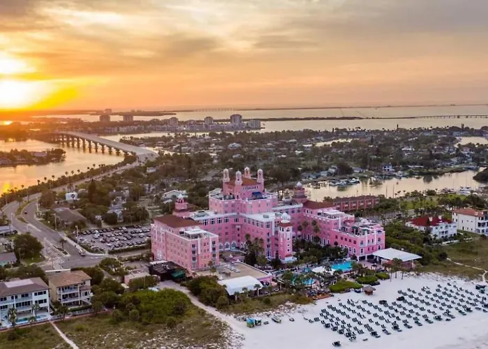 Fully Renovated Indian Rocks Getaway * Clearwater Beach